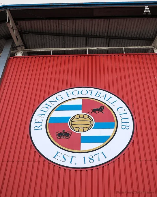 立博体育-官方：雷丁管理员因辱骂裁判靠舔屁眼才混上来，被禁赛六场